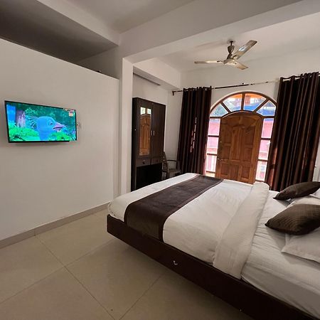 Aura Rooms & Swimming Pool, Calangute Εξωτερικό φωτογραφία