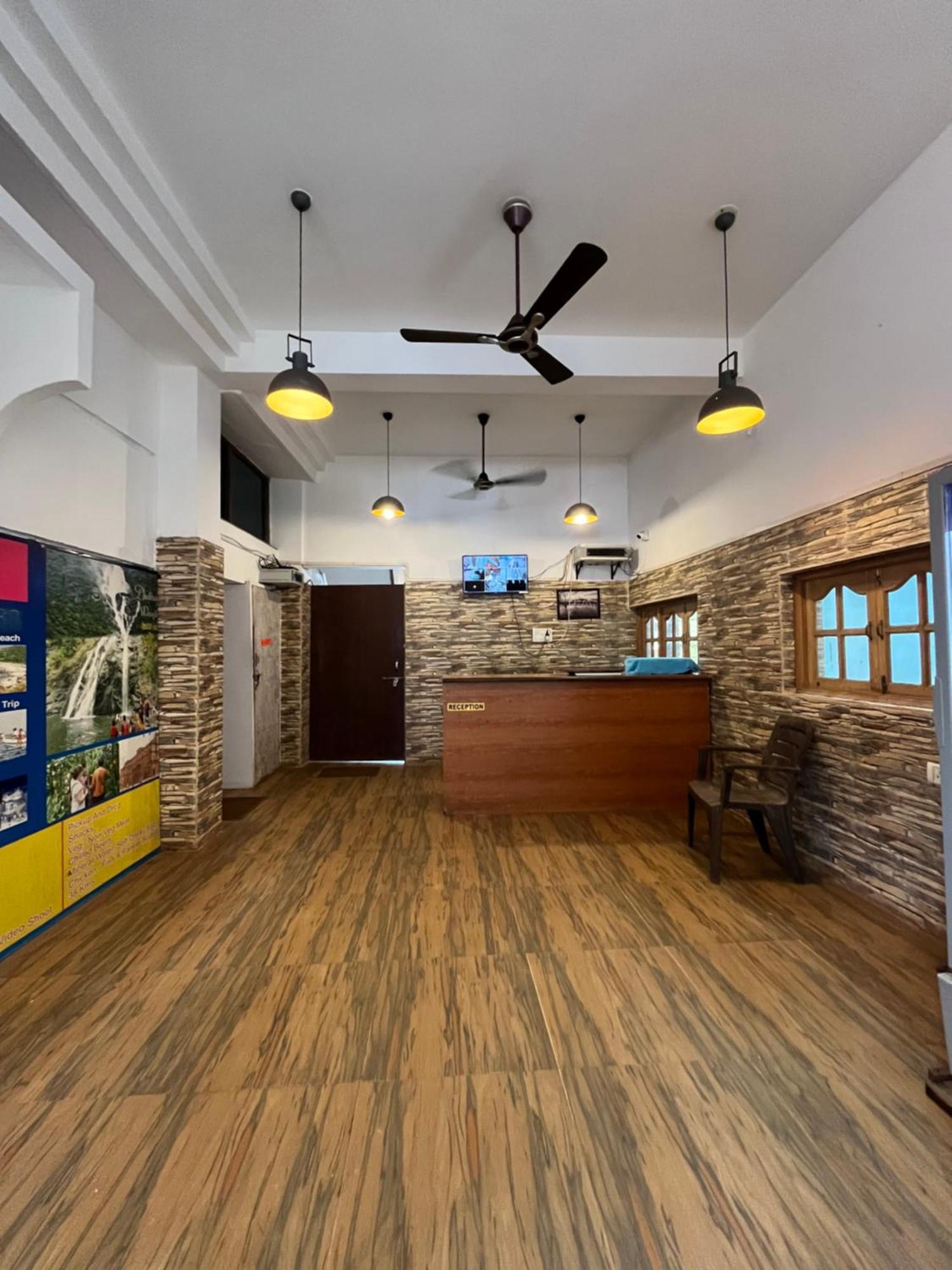 Aura Rooms & Swimming Pool, Calangute Εξωτερικό φωτογραφία