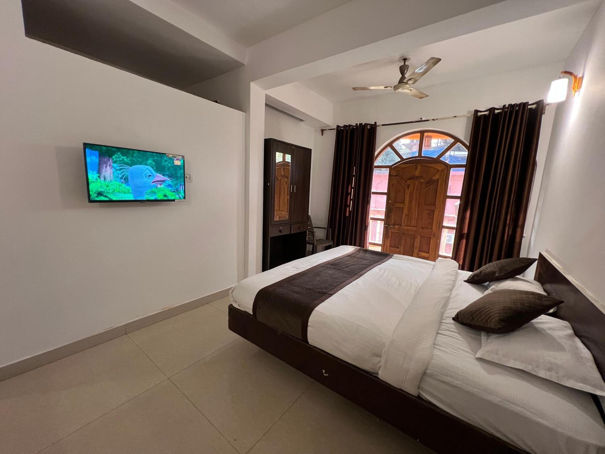 Aura Rooms & Swimming Pool, Calangute Εξωτερικό φωτογραφία