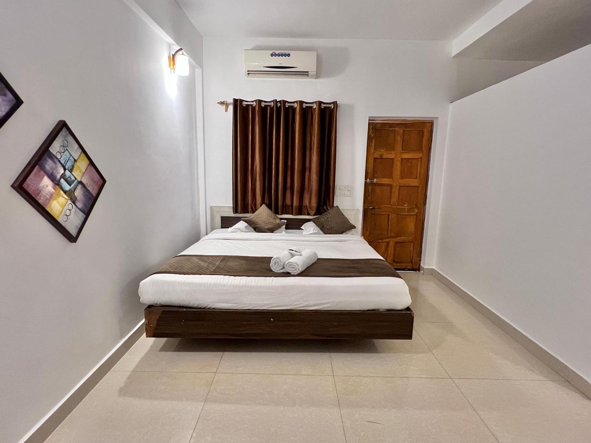 Aura Rooms & Swimming Pool, Calangute Εξωτερικό φωτογραφία